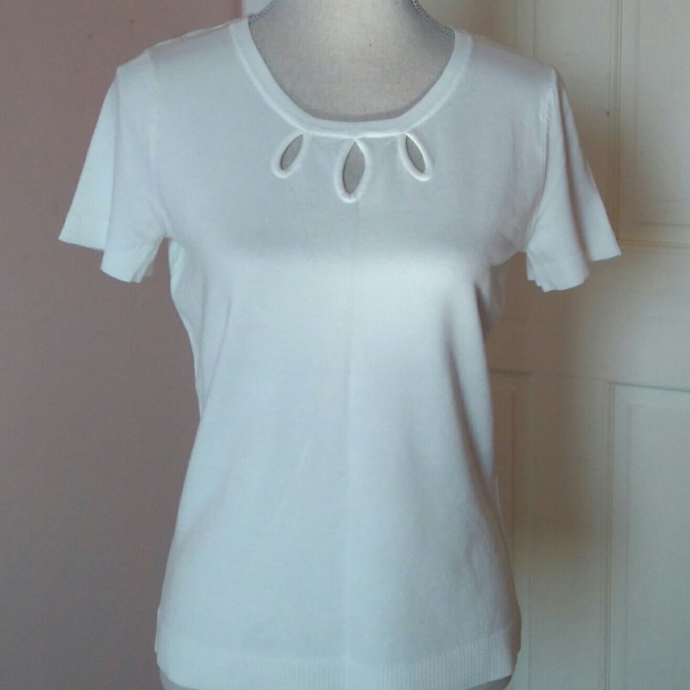 RW&Co Keyhole Sweater Top L NWT